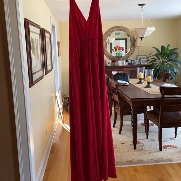 BCBGMAXAZRIA
Red Rio Hali V-neck Formal Dress - Picture 9 of 12